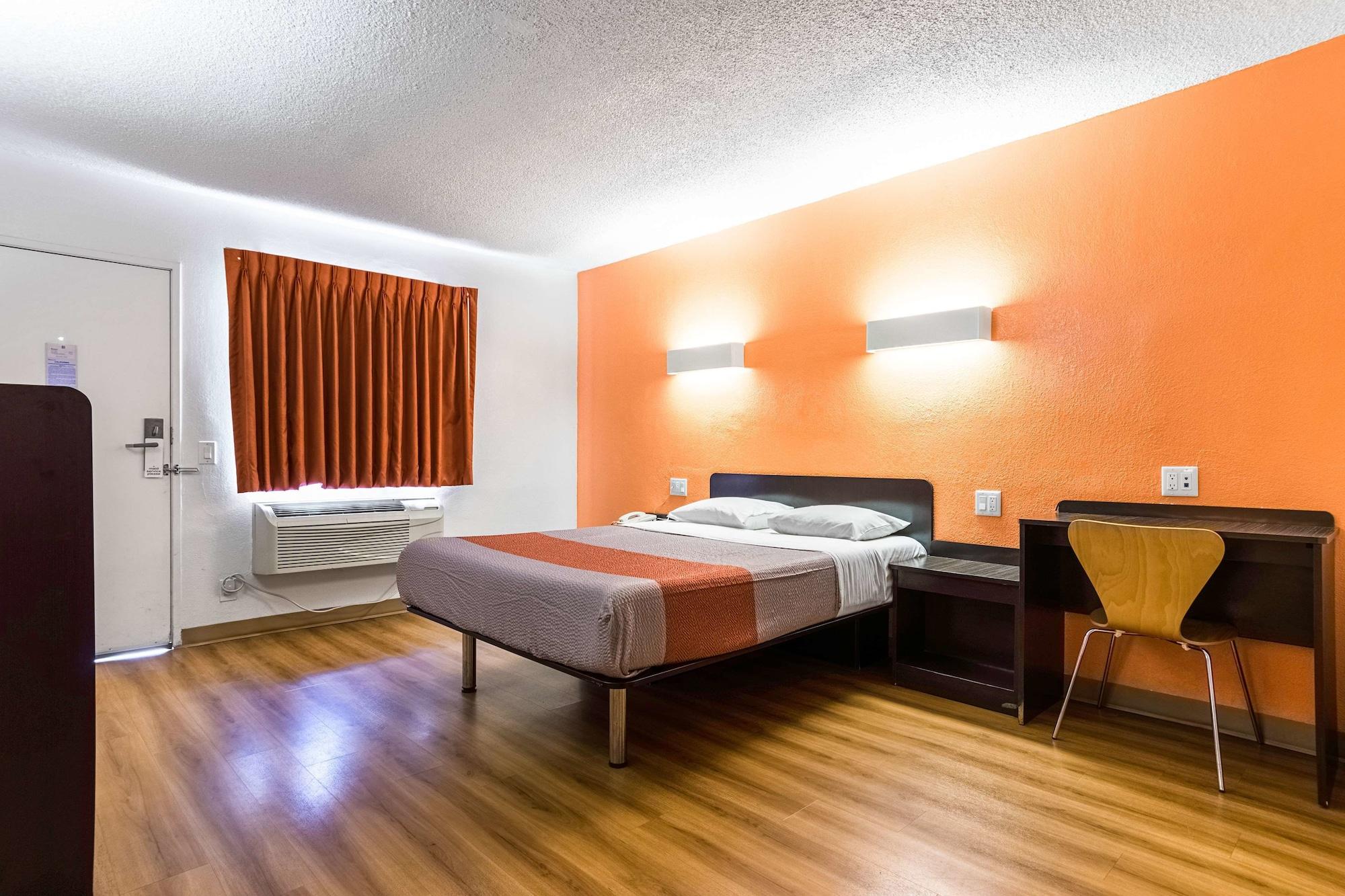 Motel 6-Long Beach, Ca - International City Extérieur photo