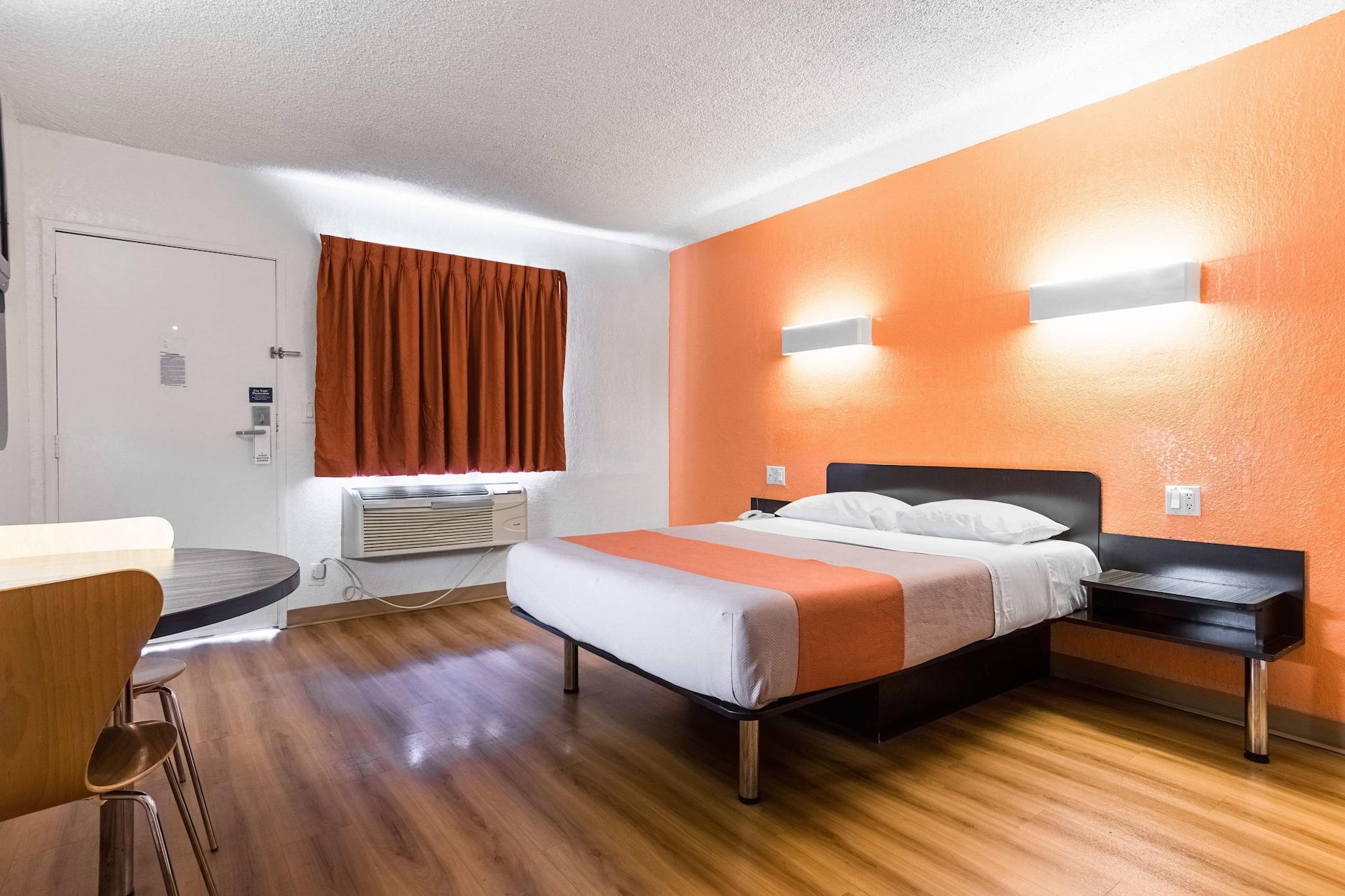 Motel 6-Long Beach, Ca - International City Extérieur photo
