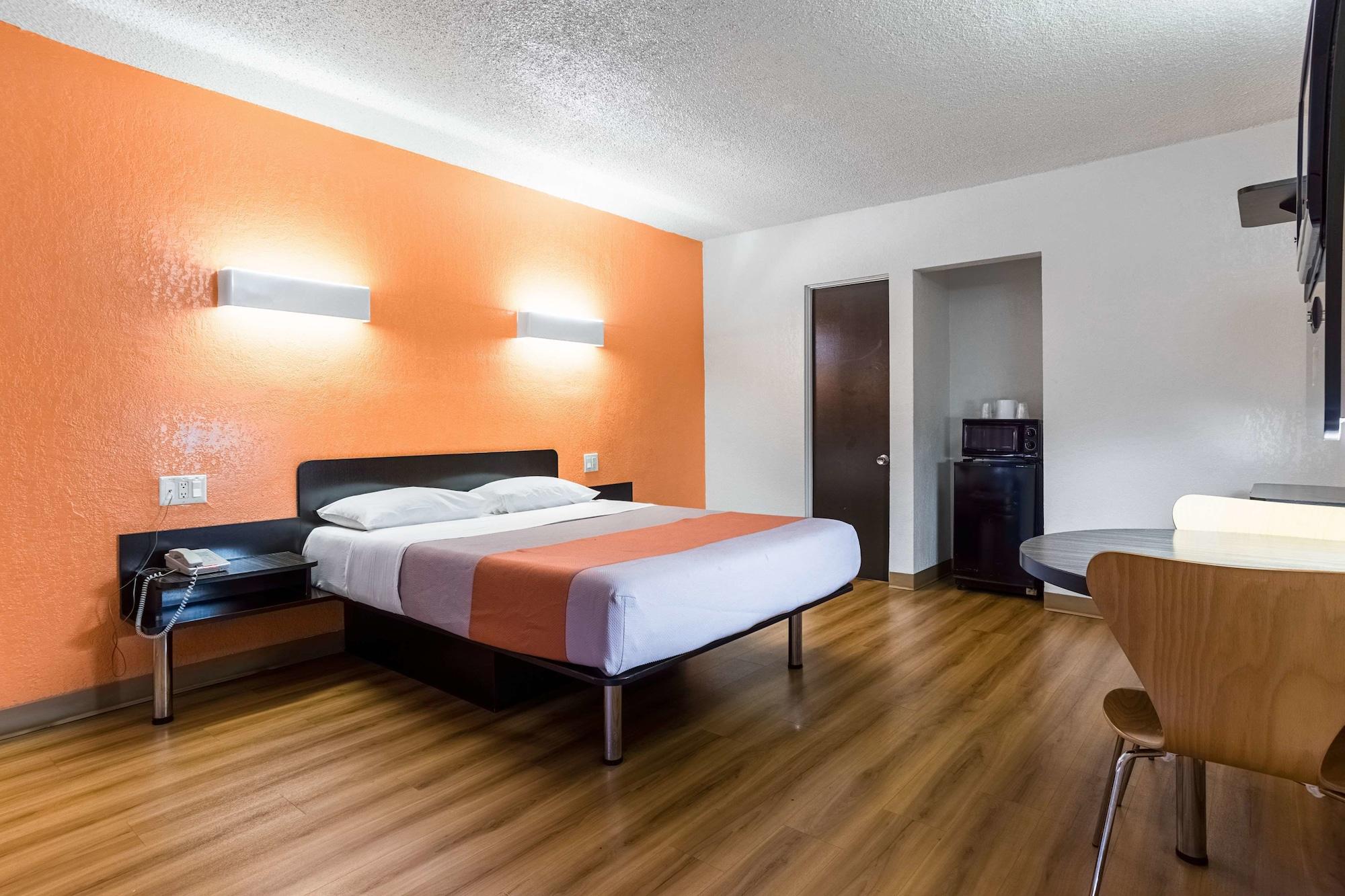 Motel 6-Long Beach, Ca - International City Extérieur photo