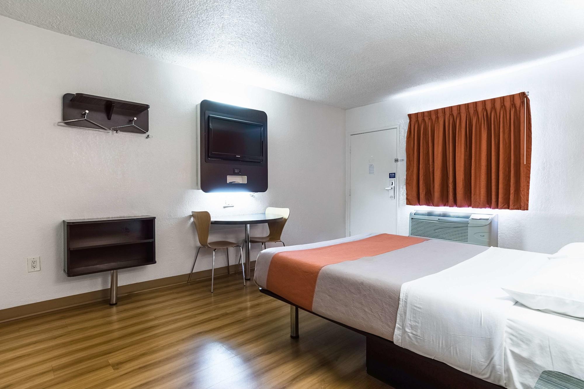 Motel 6-Long Beach, Ca - International City Extérieur photo