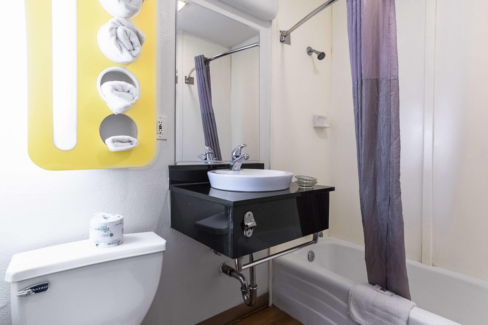 Motel 6-Long Beach, Ca - International City Extérieur photo