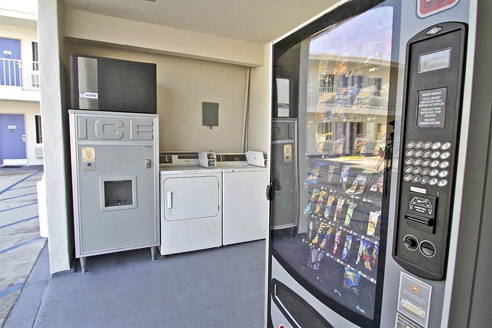 Motel 6-Long Beach, Ca - International City Extérieur photo