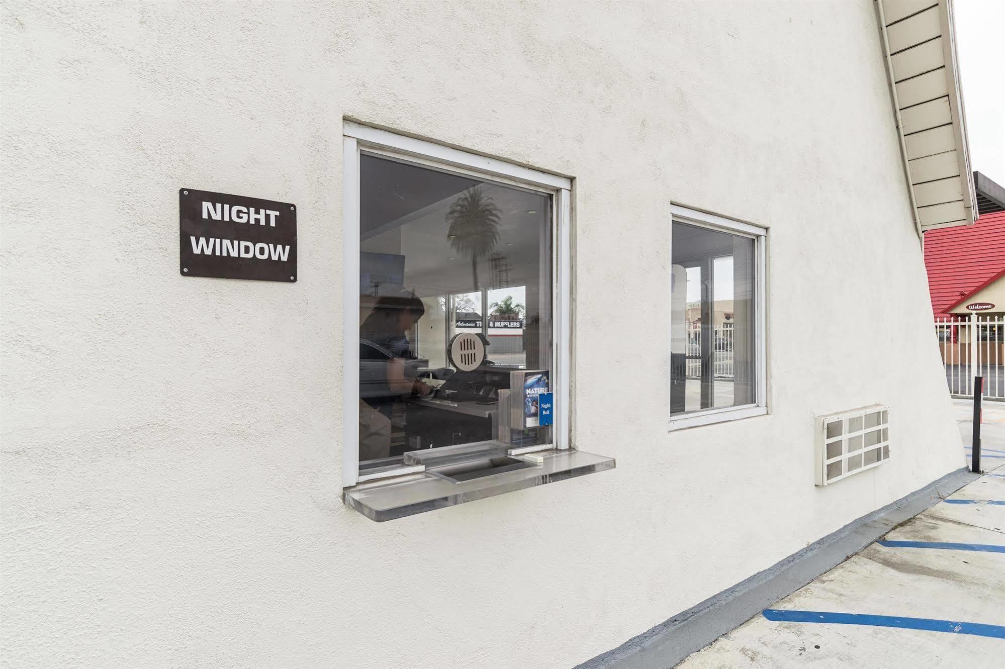 Motel 6-Long Beach, Ca - International City Extérieur photo